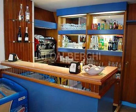 Hotel Cecchini Marebello Екстериор снимка